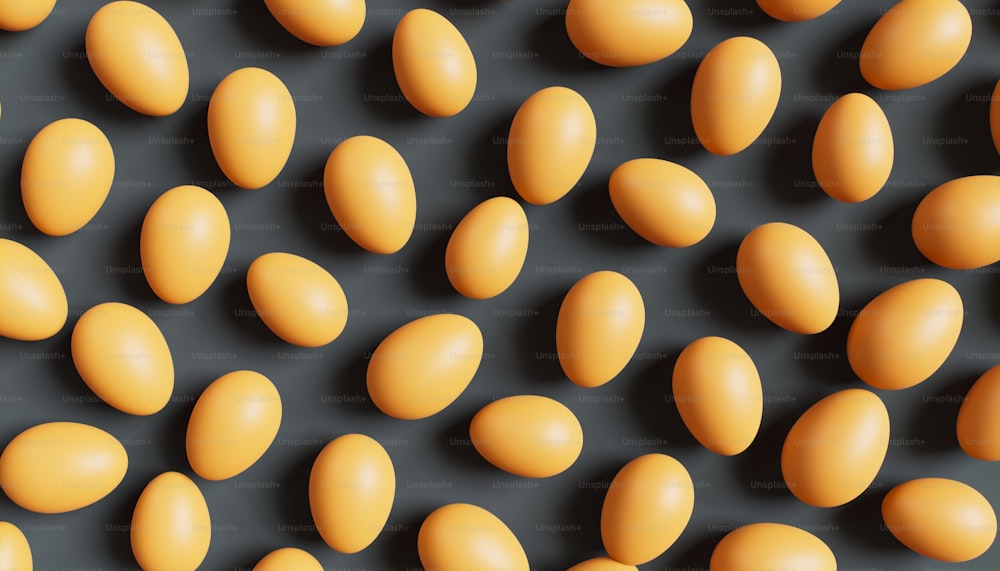 um monte de ovos são dispostos em um padrão