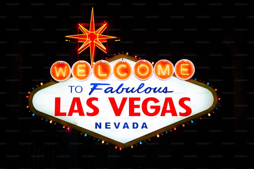 Un panneau qui dit bienvenue à Fabulous Las Vegas Nevada