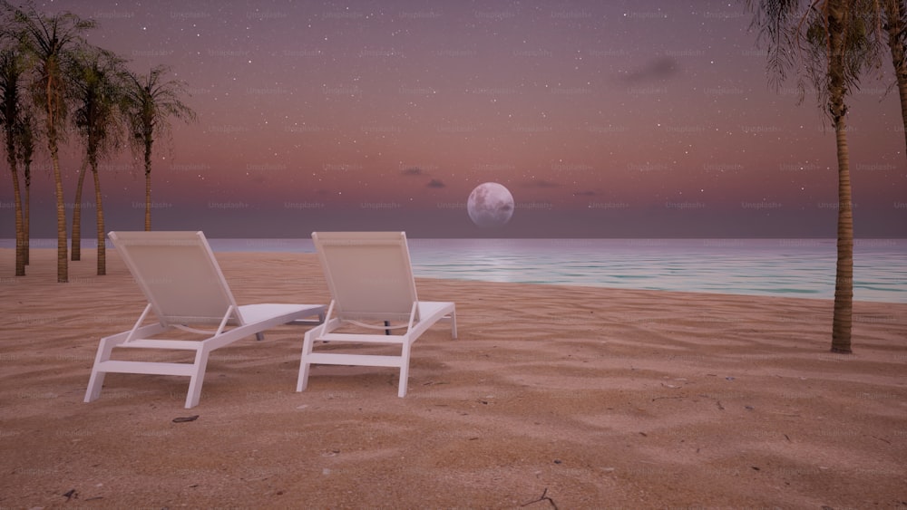 모래 해변 위에 앉아 있는 흰색 라운지 의자 2개