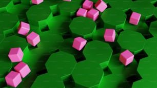 Eine Gruppe rosa Würfel, die auf einer grünen Oberfläche schweben