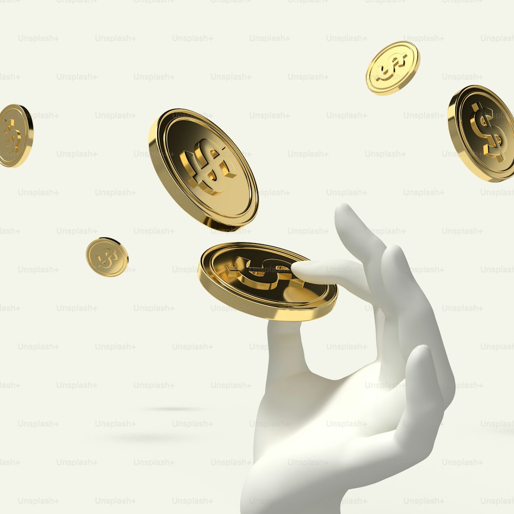 Una mano sosteniendo un bitcoin de oro frente a un fondo blanco
