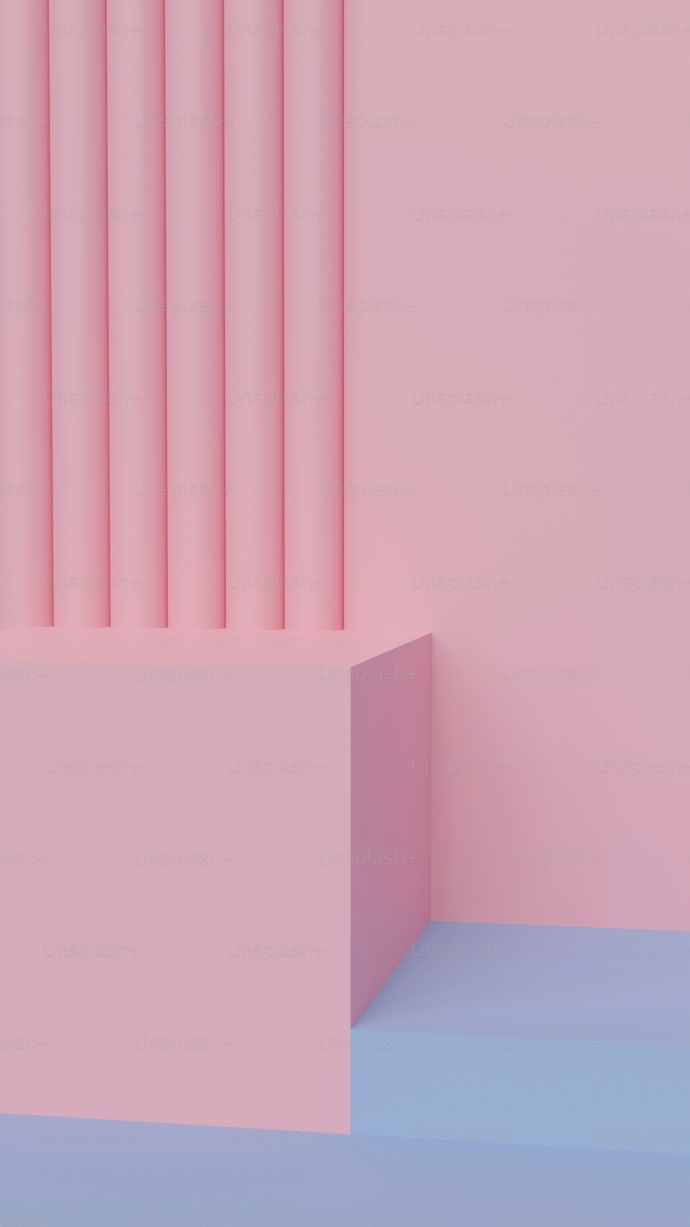 Una stanza rosa e blu con una parete rosa