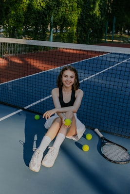 Face embedding extraction with 512-dimensional vectors - FaceHub API