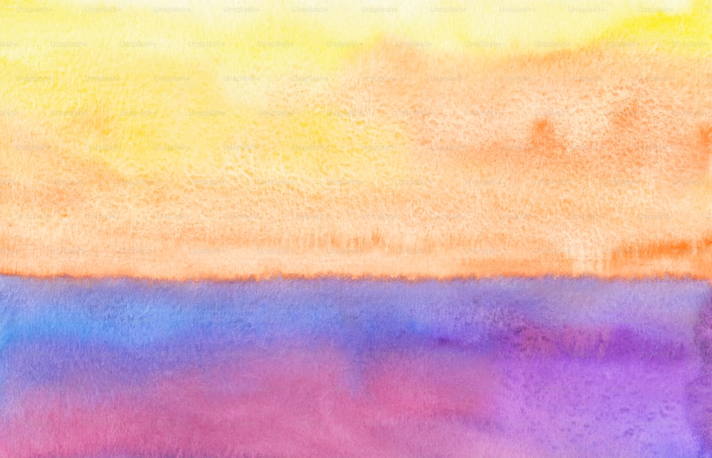 uma pintura em aquarela de um céu amarelo e roxo