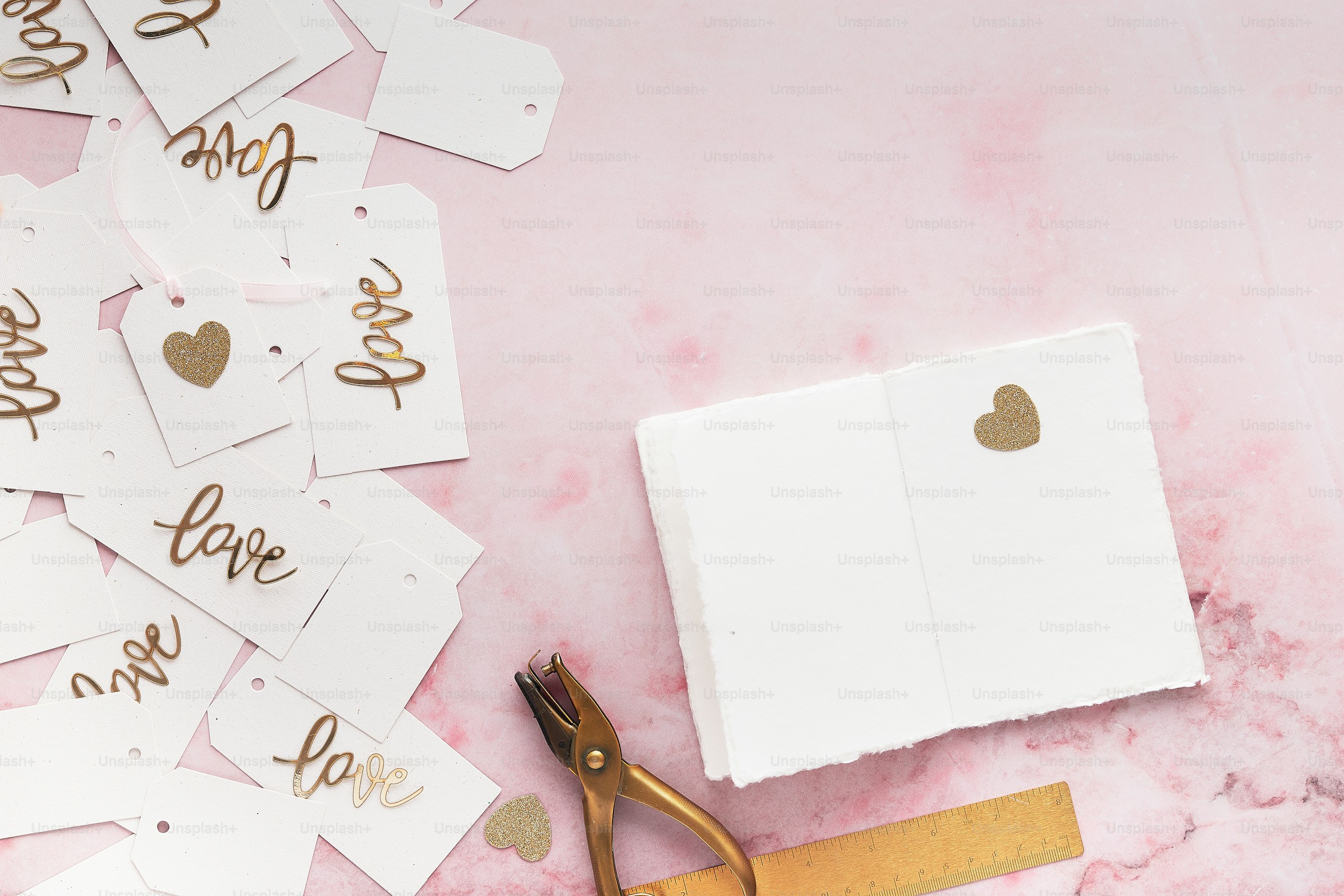 premium_photo-1671730784473-7738e6742bc0?auto=format&fit=crop&q=80&w=2670&ixlib=rb-4.0.3&ixid=M3wxMjA3fDB8MHxwaG90by1wYWdlfHx8fGVufDB8fHx8fA%3D%3D