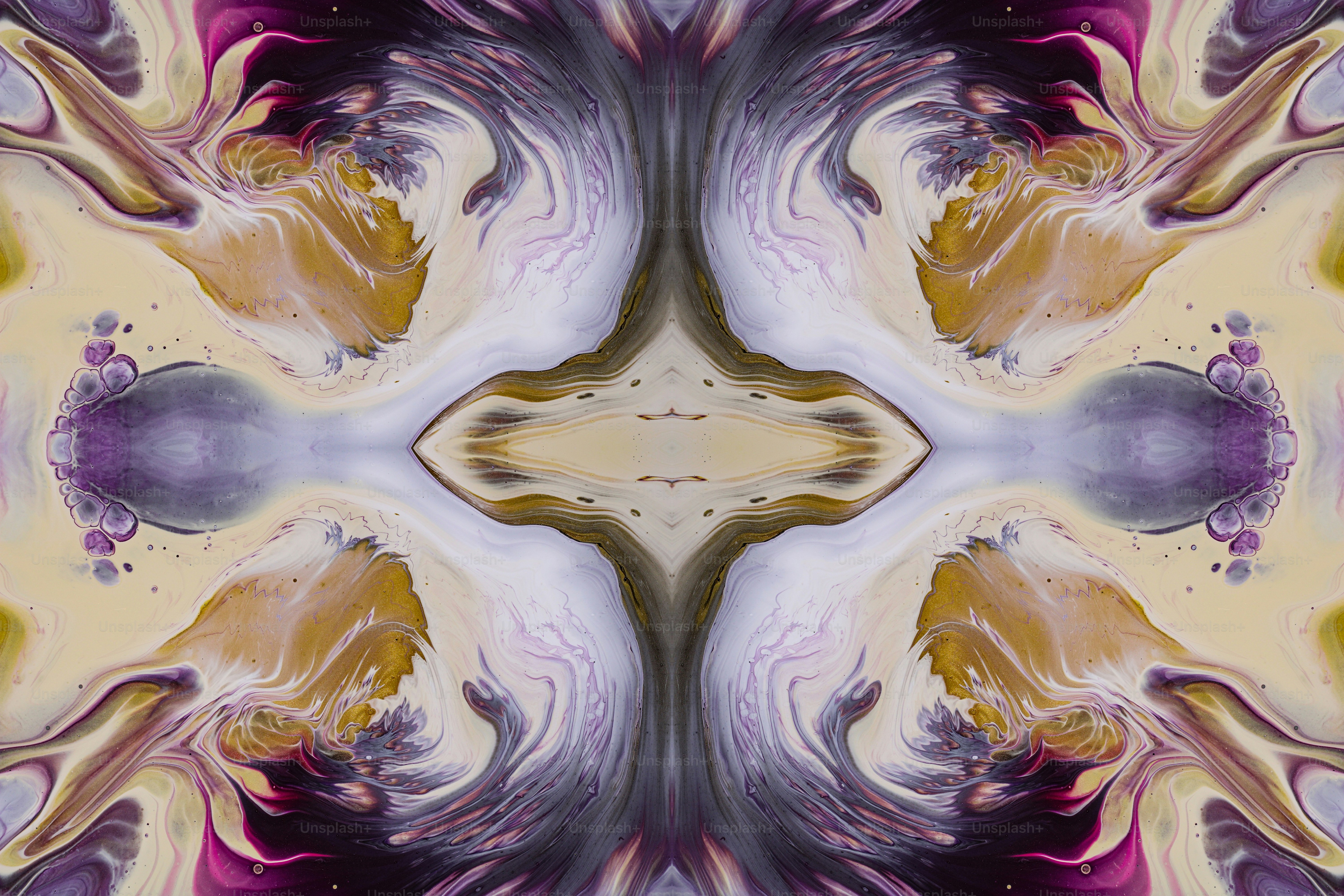 Ein Bild eines abstrakten Designs in Gelb und Lila