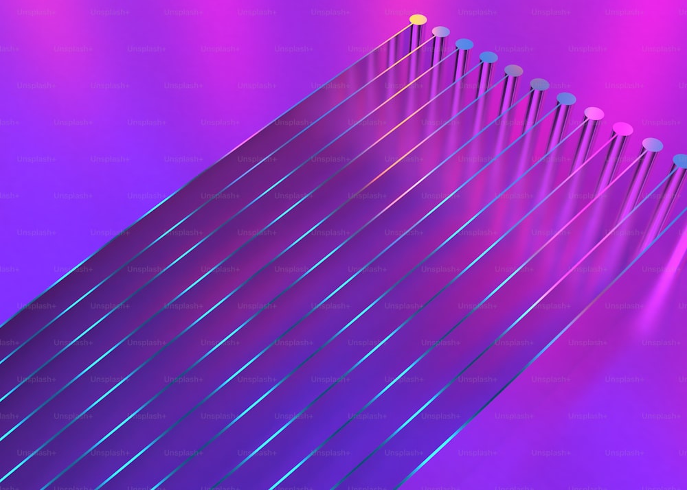 un fondo púrpura con una fila de luces