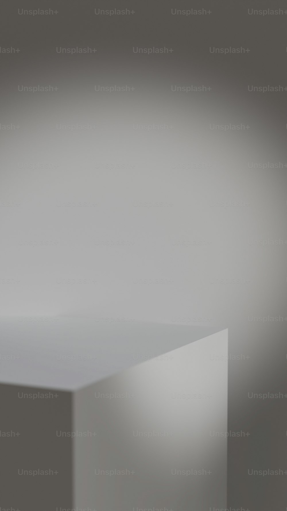 Ein Schwarz-Weiß-Foto eines quadratischen Objekts