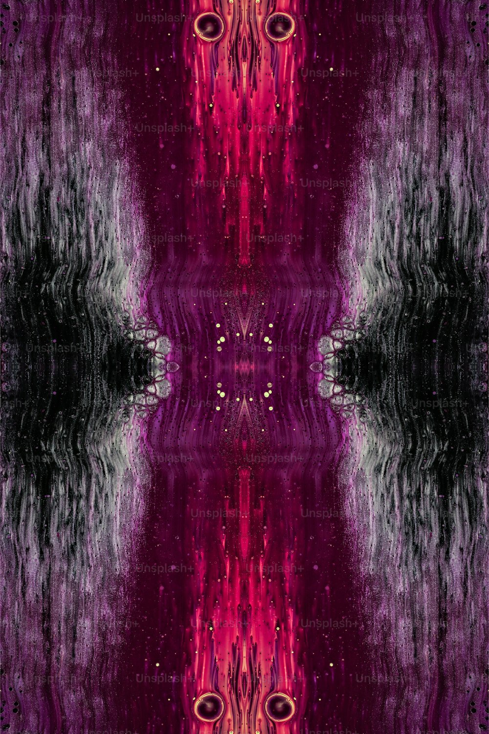 Un'immagine astratta di uno sfondo rosso e viola