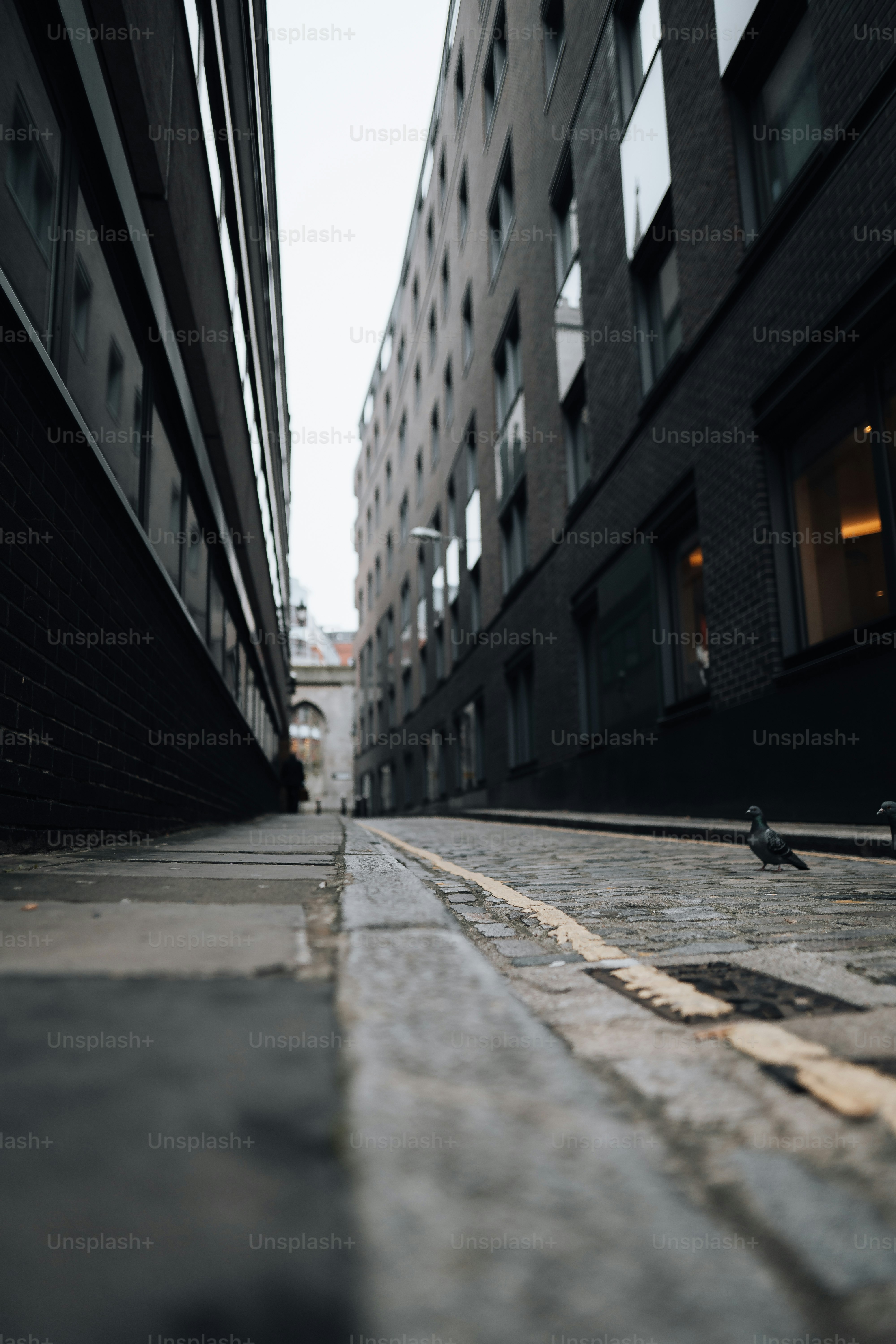 London Alley Pictures | Download Free Images on Unsplash