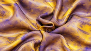 una tela púrpura y amarilla con un centro amarillo