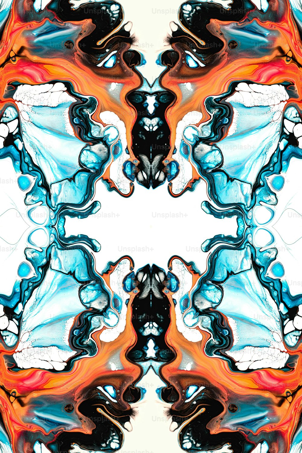 Una imagen de un patrón colorido con un fondo blanco