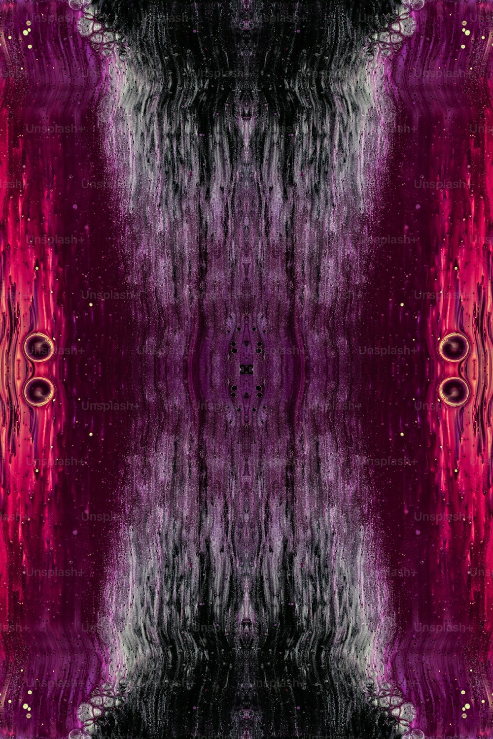 Un'immagine astratta di uno sfondo viola e nero
