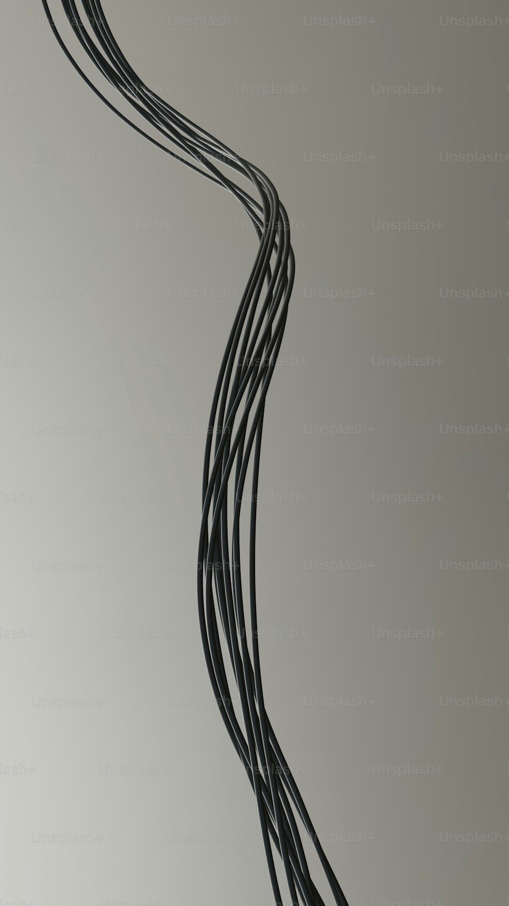 uma foto em preto e branco de uma longa linha de fios
