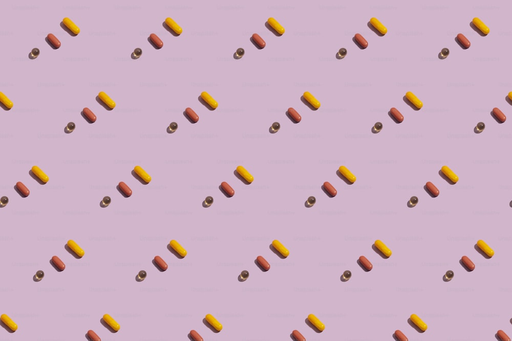 ein violetter Hintergrund mit einem Muster von Pillen