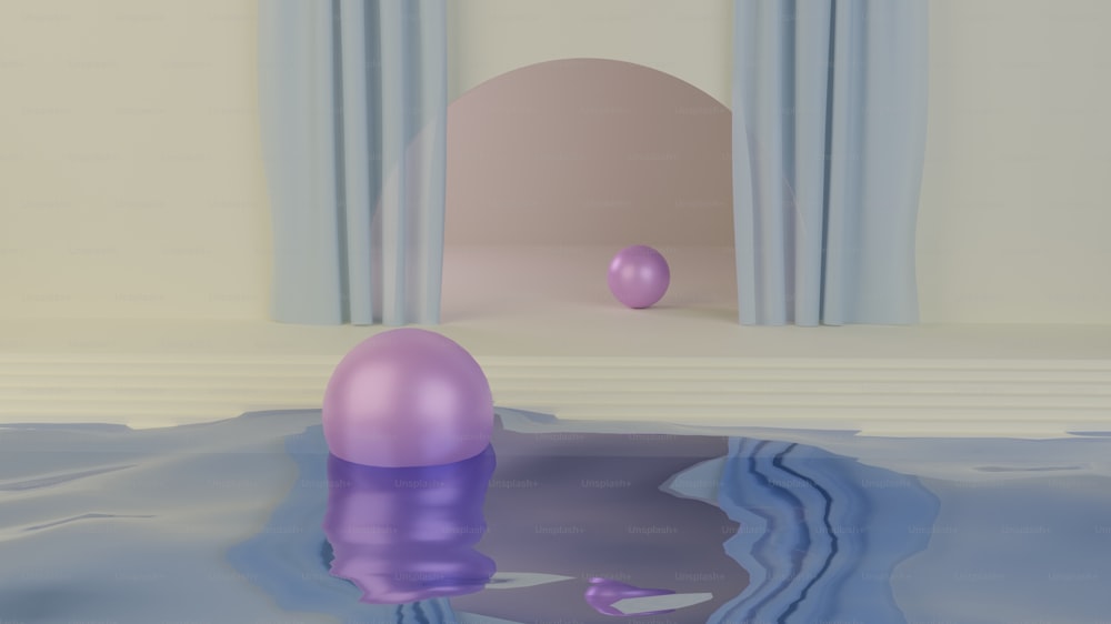 Un oggetto viola che galleggia in una pozza d'acqua