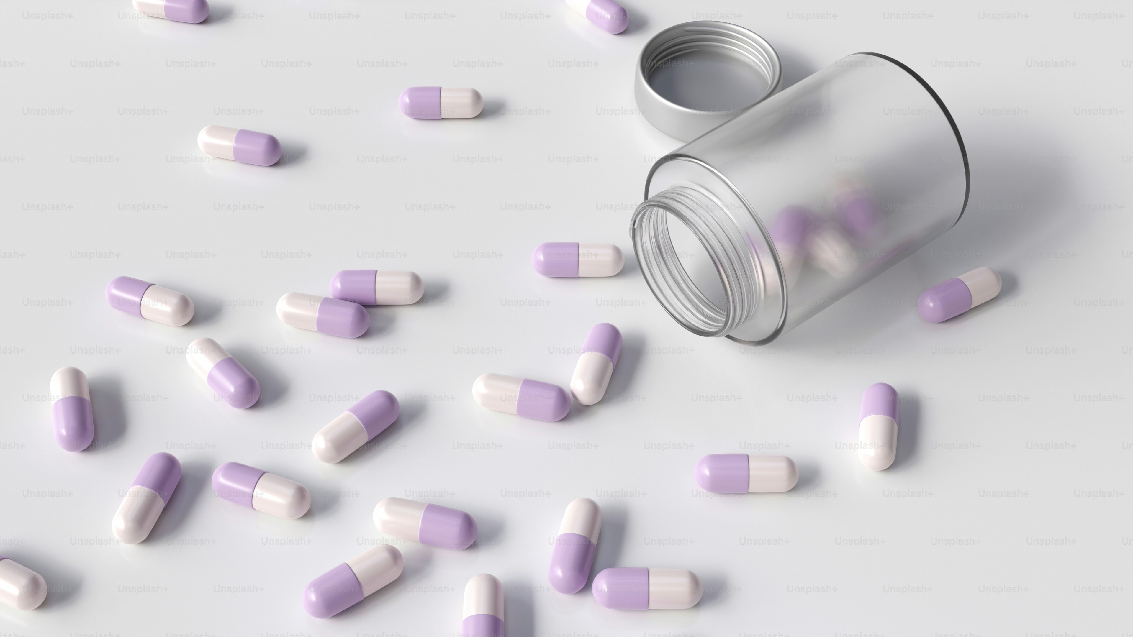 그것에서 쏟아지는 알약 캔