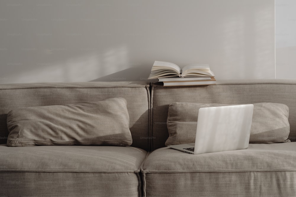 100+ Couch Pictures  Download Free Images on Unsplash