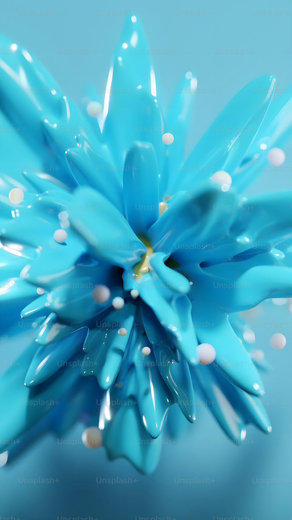 Un primer plano de una flor azul sobre un fondo azul