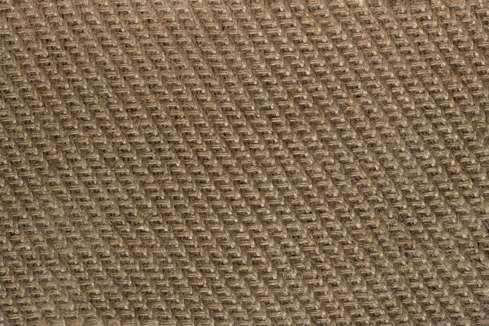 uma vista de perto de um tecido marrom