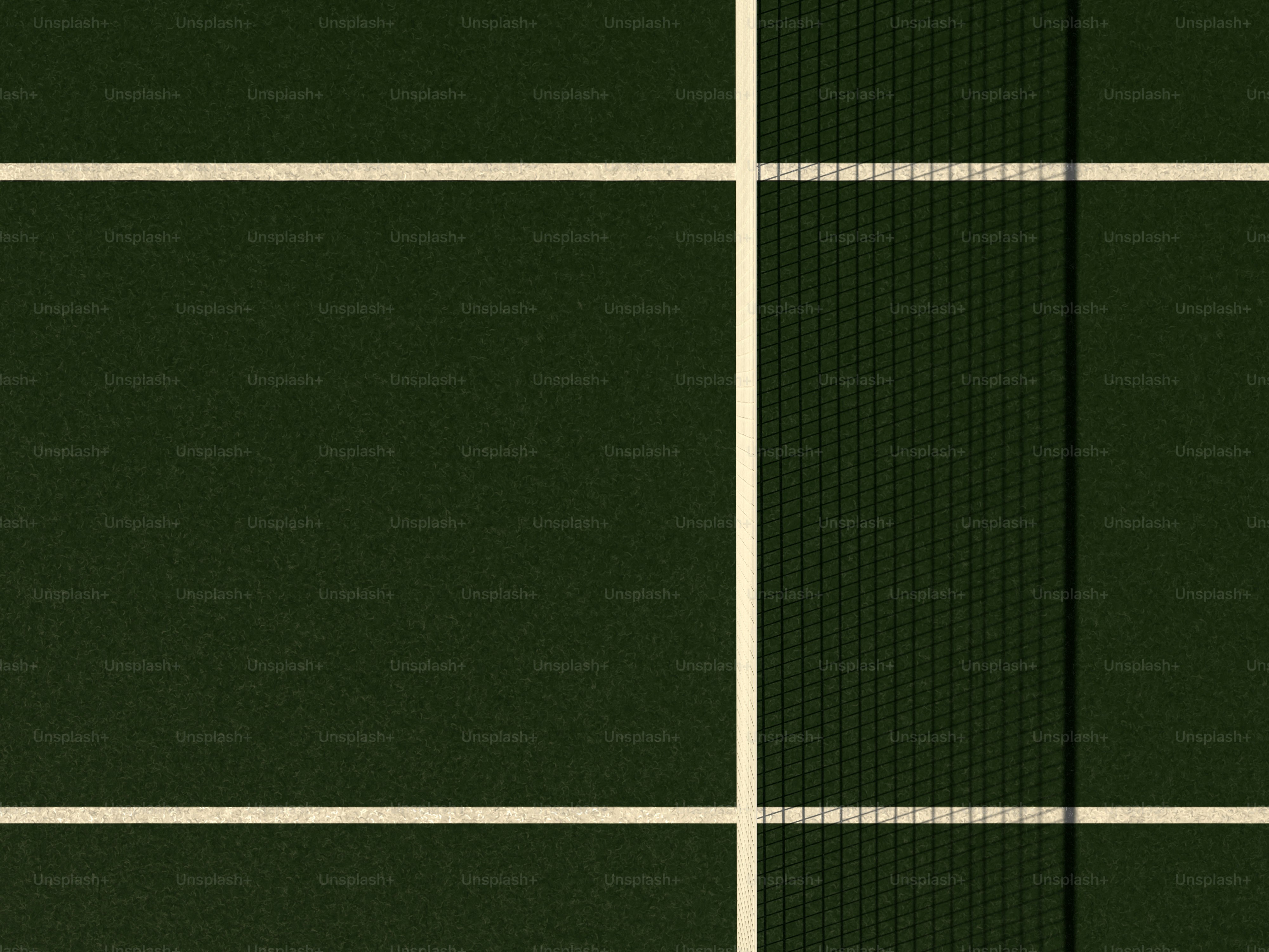 um close up de uma quadra de tênis com uma rede