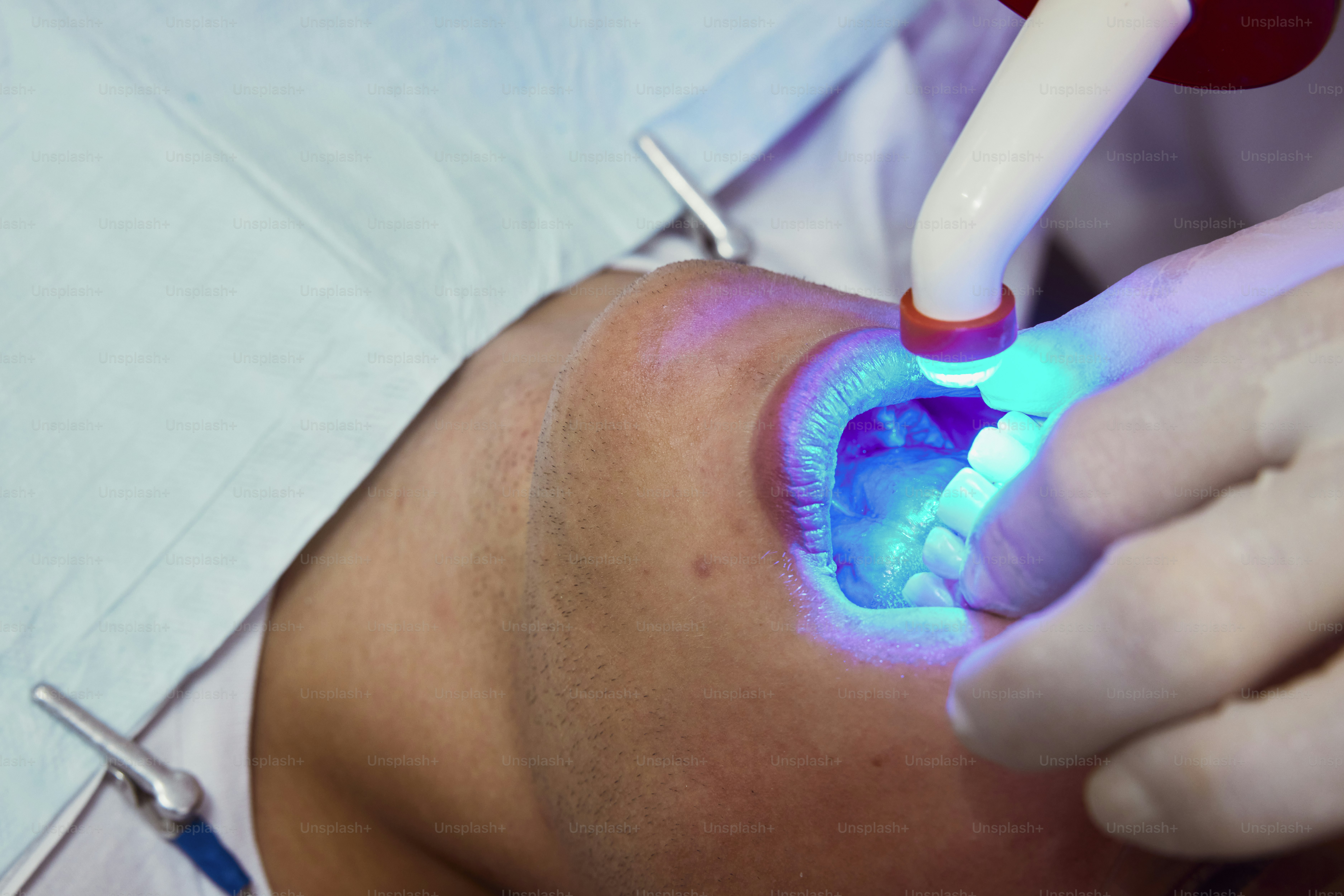 premium_photo-1674179075503-1ae4d0c278dd?ixid=M3wxMjA3fDB8MXxzZWFyY2h8MTN8fGxhc2VyJTIwdHJlYXRtZW50cyUyMG5lYXIlMjBtZXxlbnwwfHx8fDE3NjMwNjMyOTR8MA\u0026ixlib=rb-4.1.0