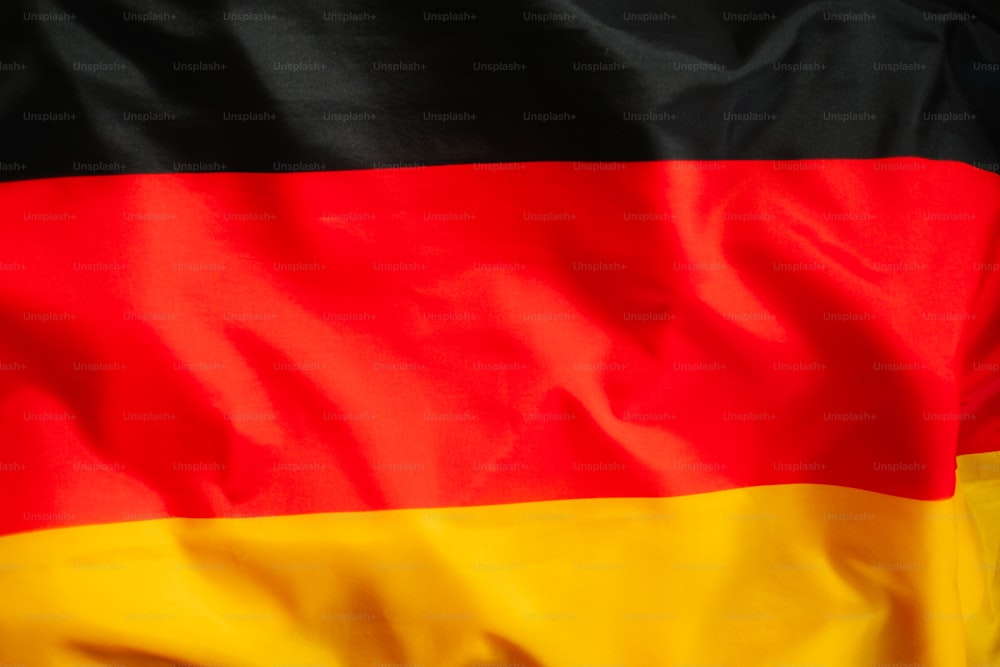 Un gros plan du drapeau allemand