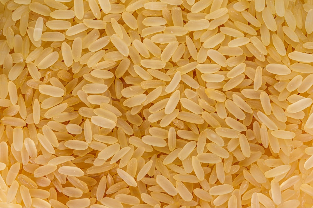 un primo piano di un mucchio di riso