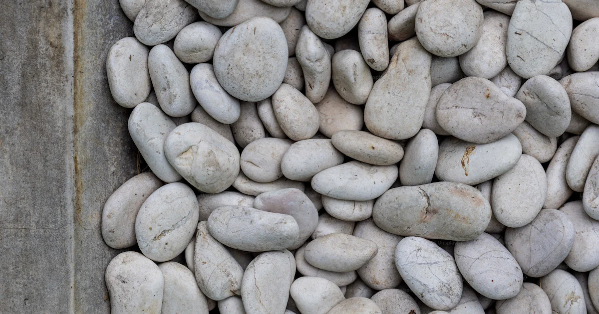 Box Work Texture Rocks A bunch of rocks that are in a box photo – Texture Image on Unsplash