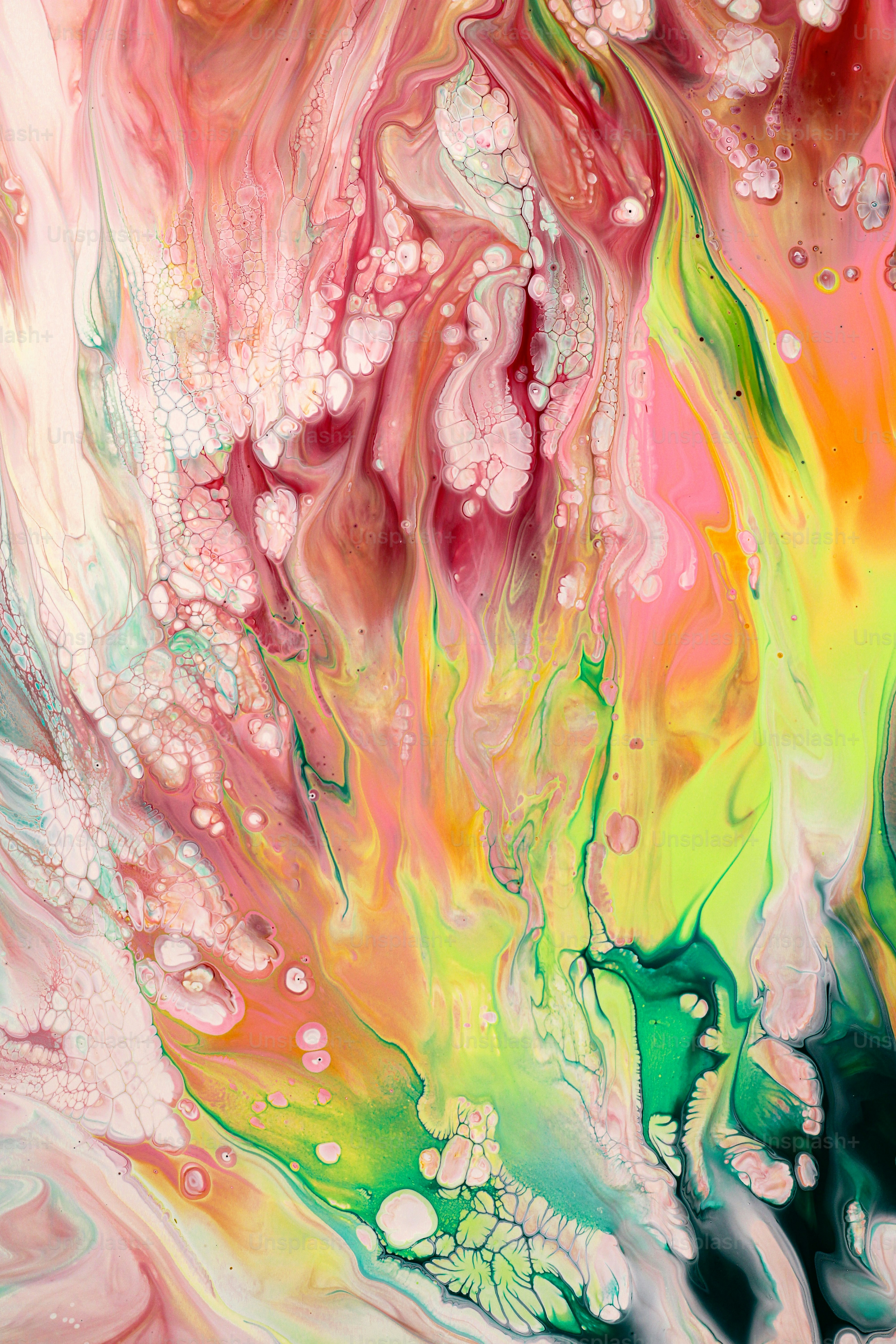 ピンク、緑、黄色の抽象画の写真 – Unsplashの壁紙の画像
