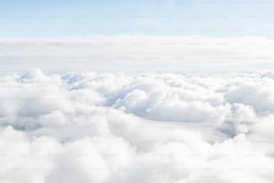 비행기에서 본 구름 풍경