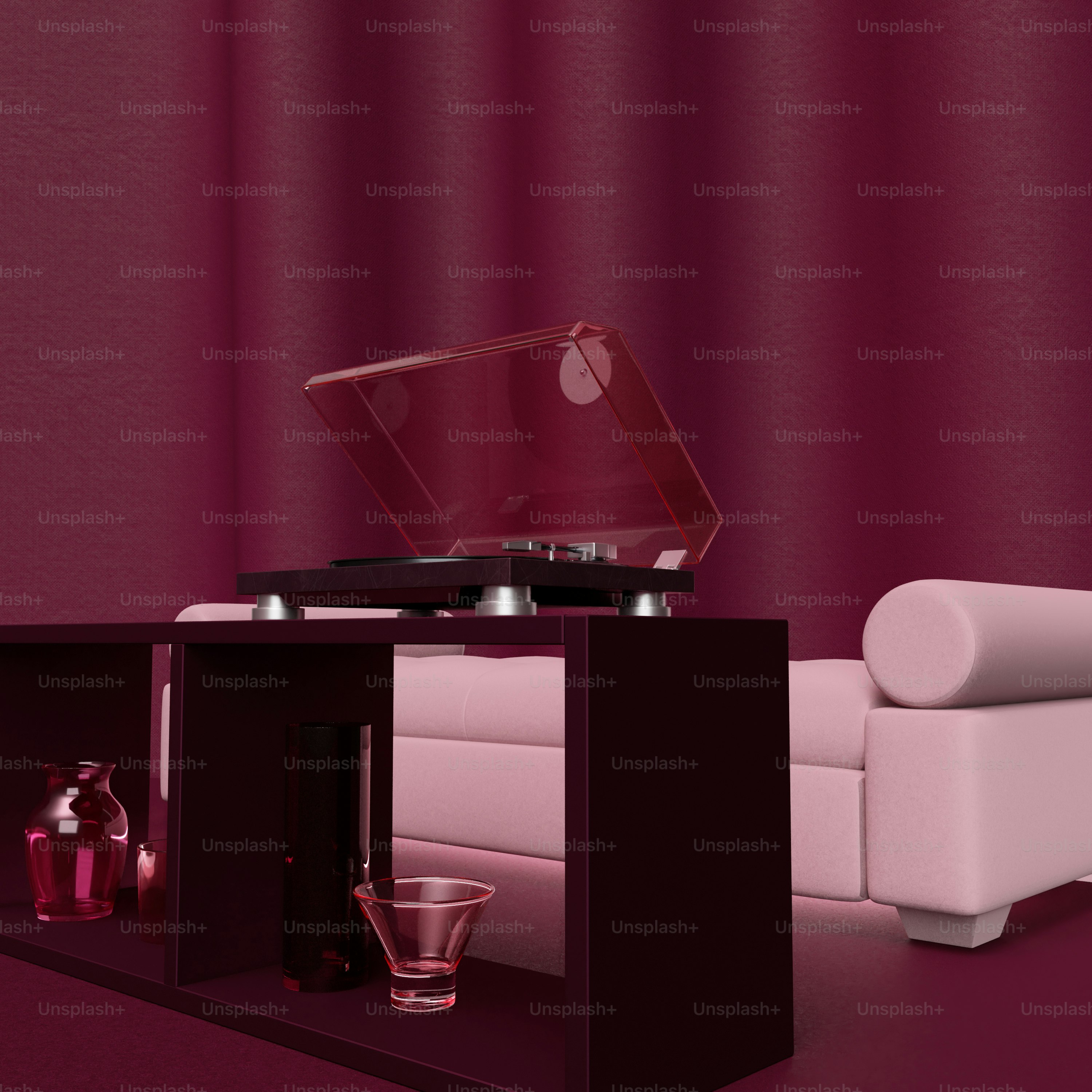 ソファとレコードプレーヤーが置かれたテーブルのあるリビングルーム