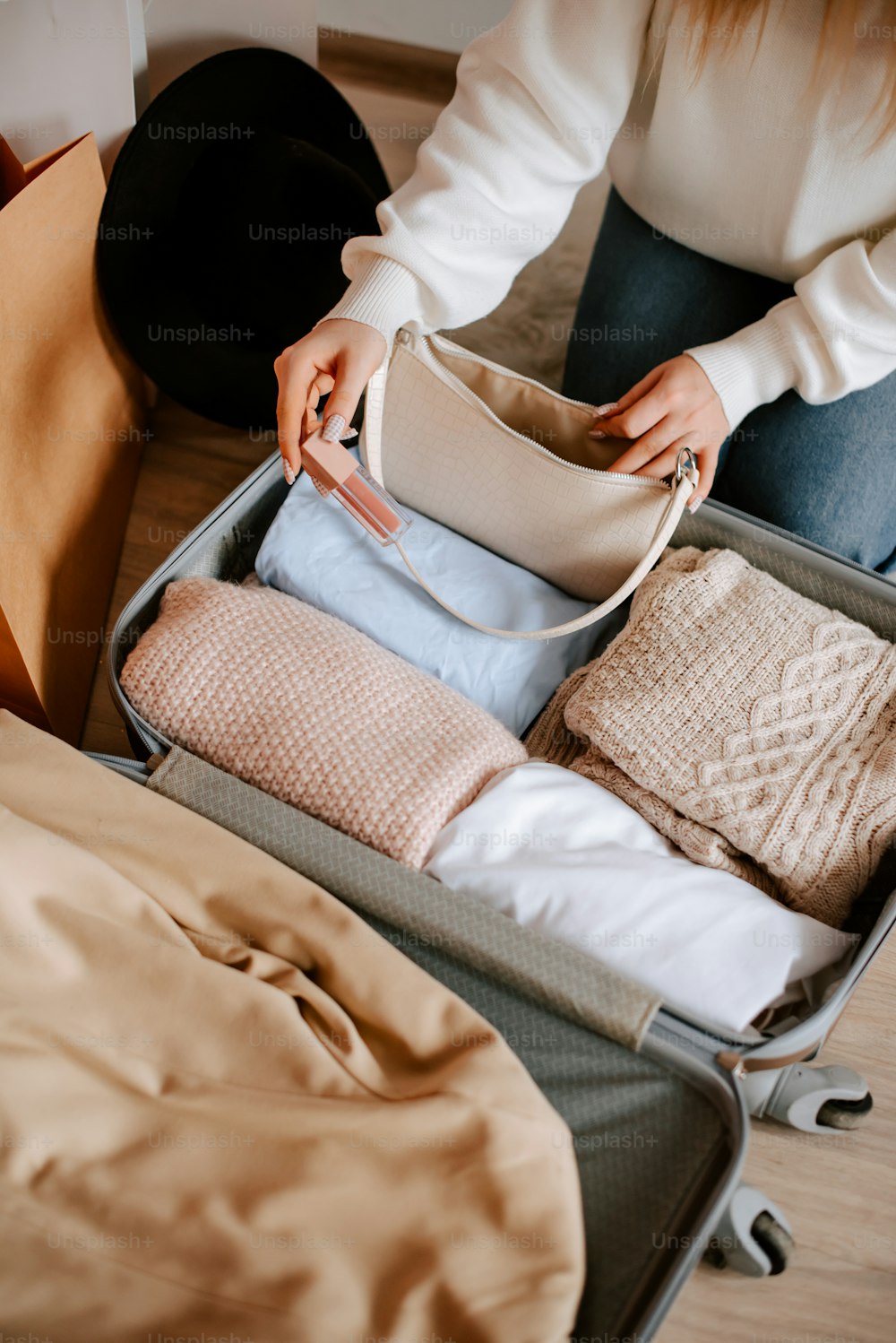 Packing Bags Pictures  Download Free Images on Unsplash