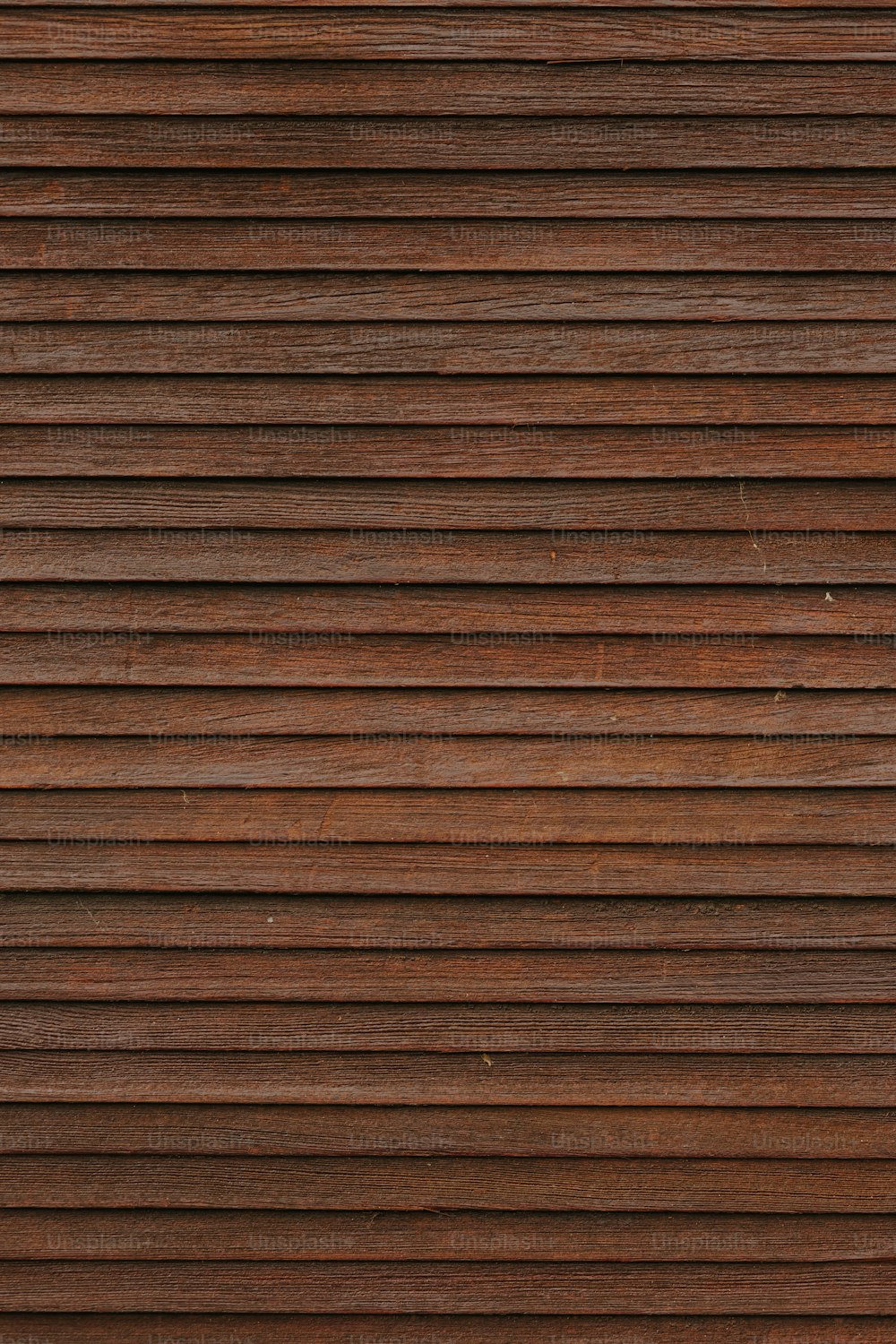 Gros plan d’une surface en bois brun