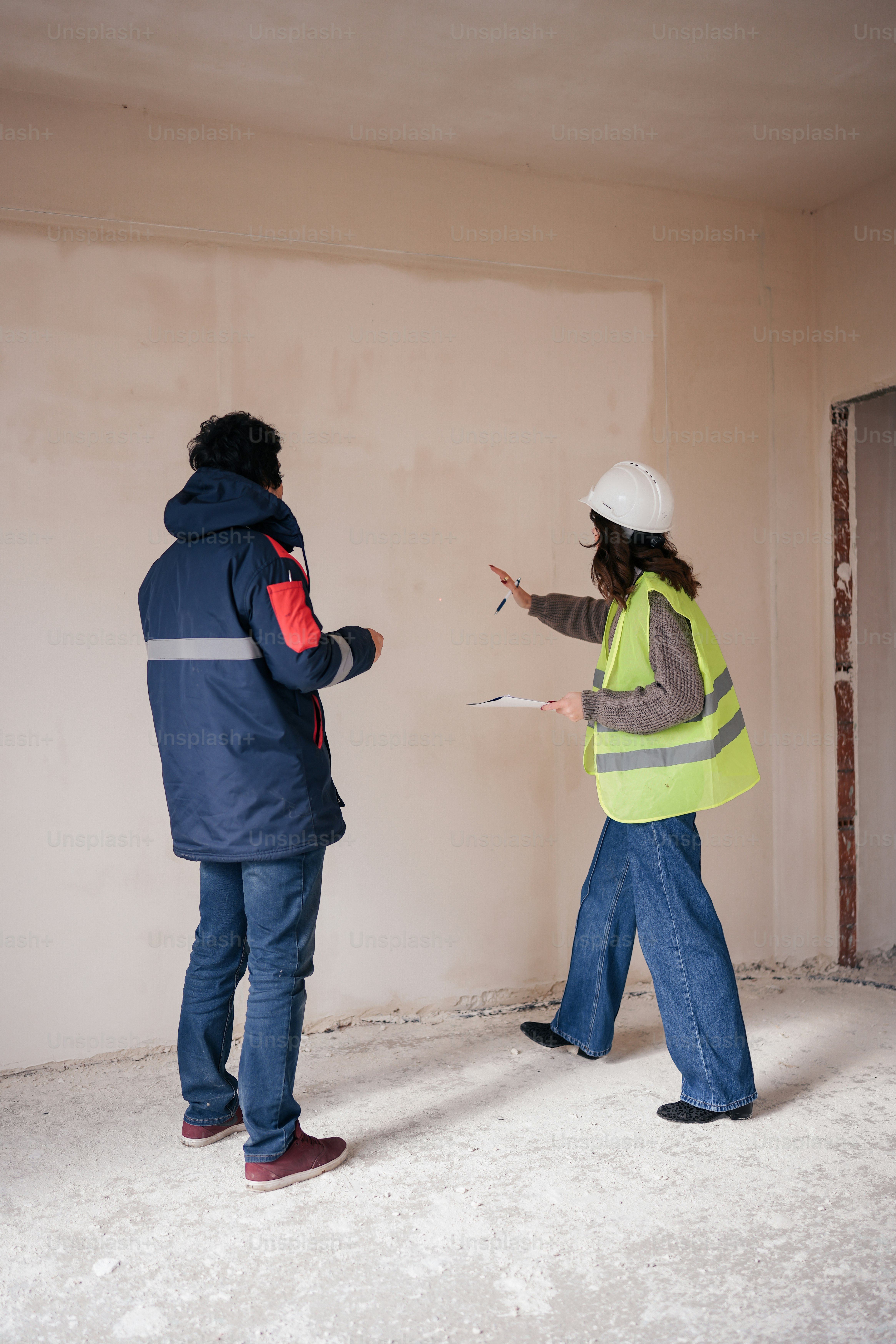 Asbestos and lead survey for building materials
