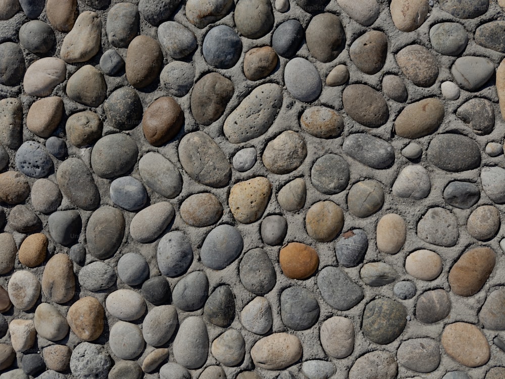 Un montón de rocas sentadas una encima de la otra