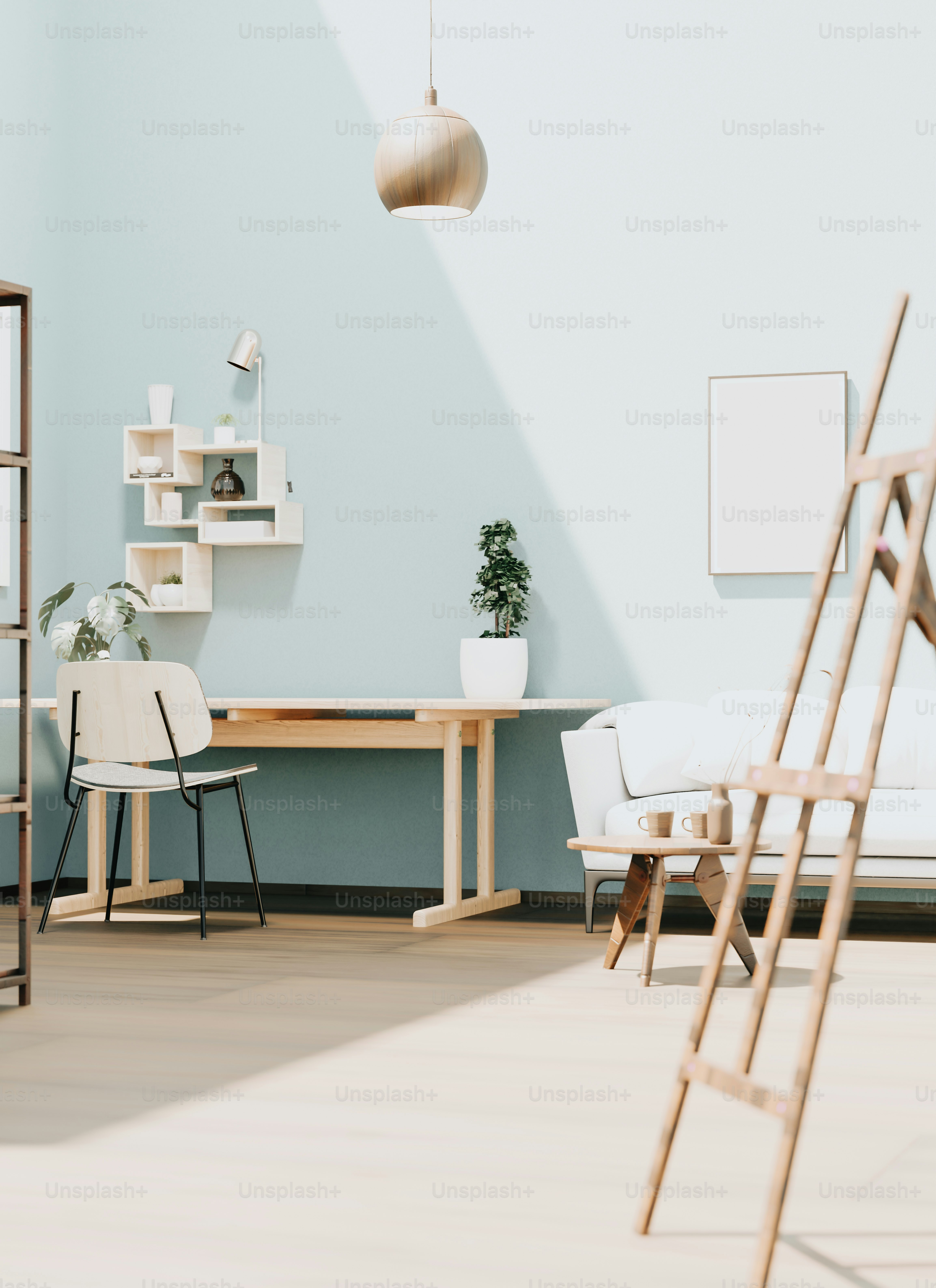 Une pièce avec une échelle, une table et une chaise photo – Image de ...