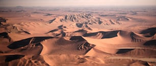 모래 언덕이 있는 사막의 조감도