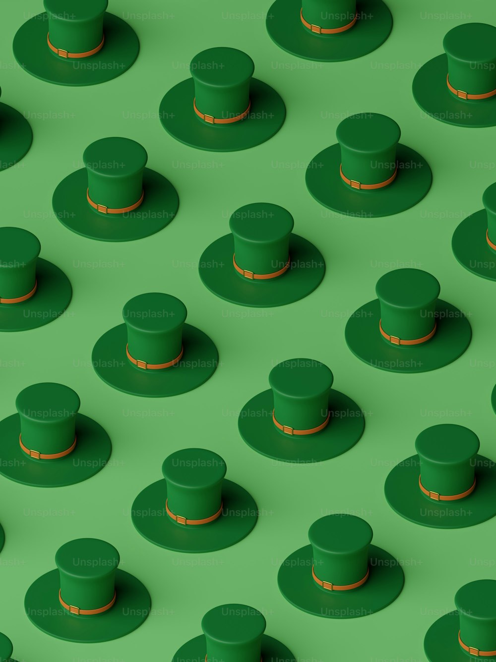 Un sacco di cappelli verdi su una superficie verde