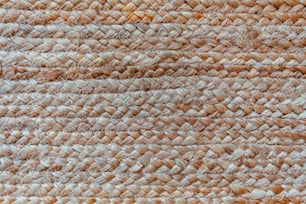 Una vista de cerca de una alfombra tejida