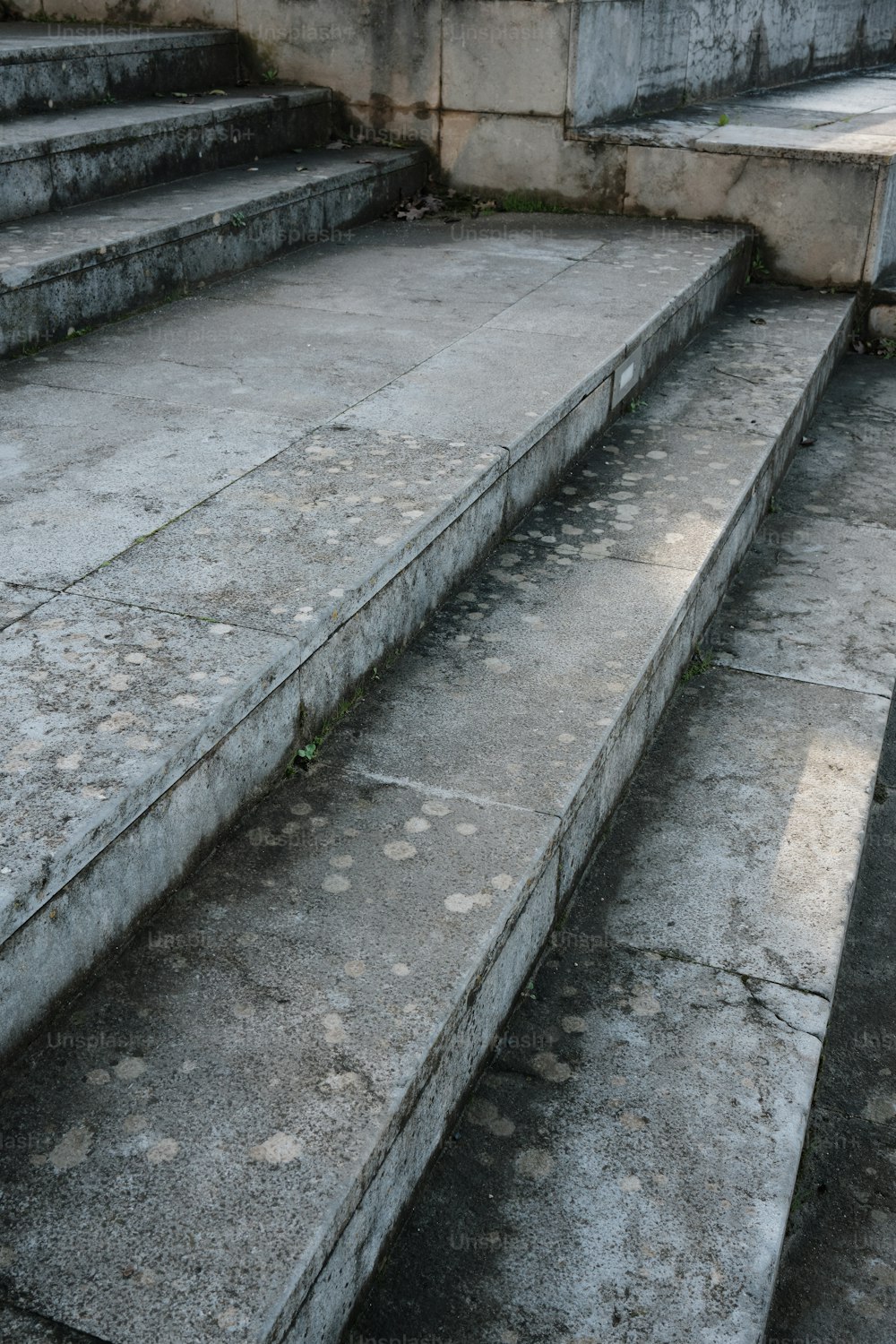 concrete steps leading up to the top of a building