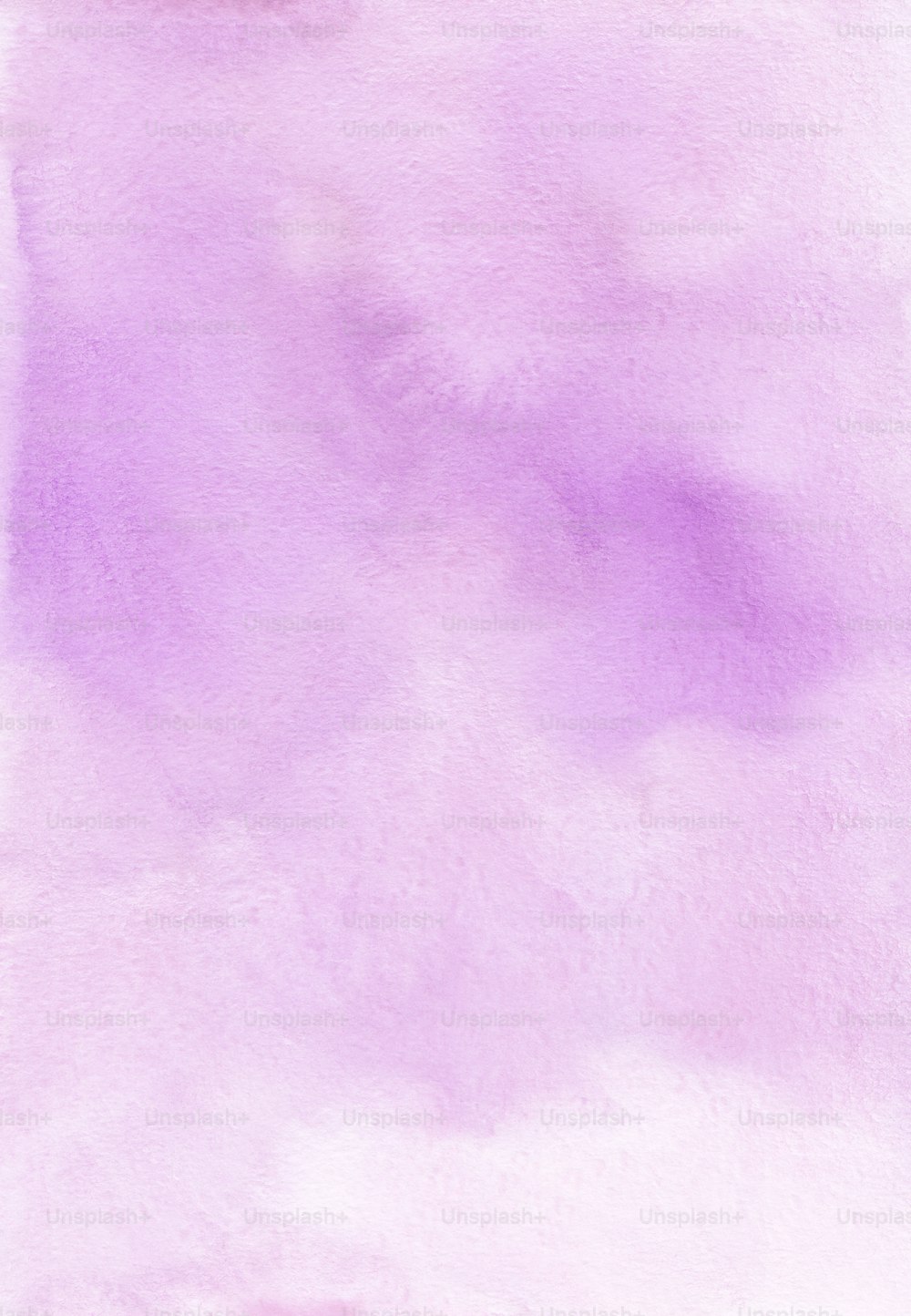 Una acuarela de un cielo púrpura