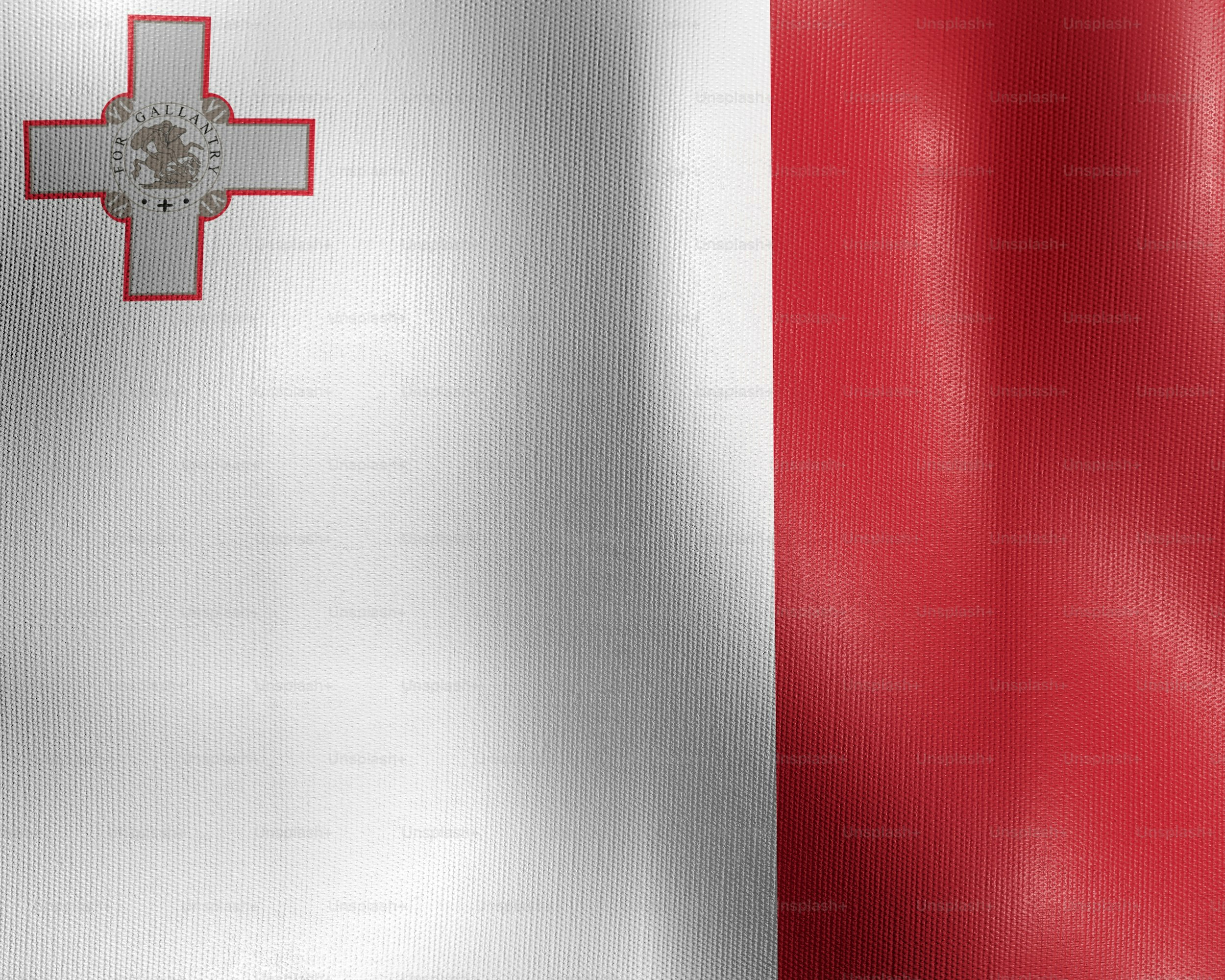 the flag of france with a cross on it