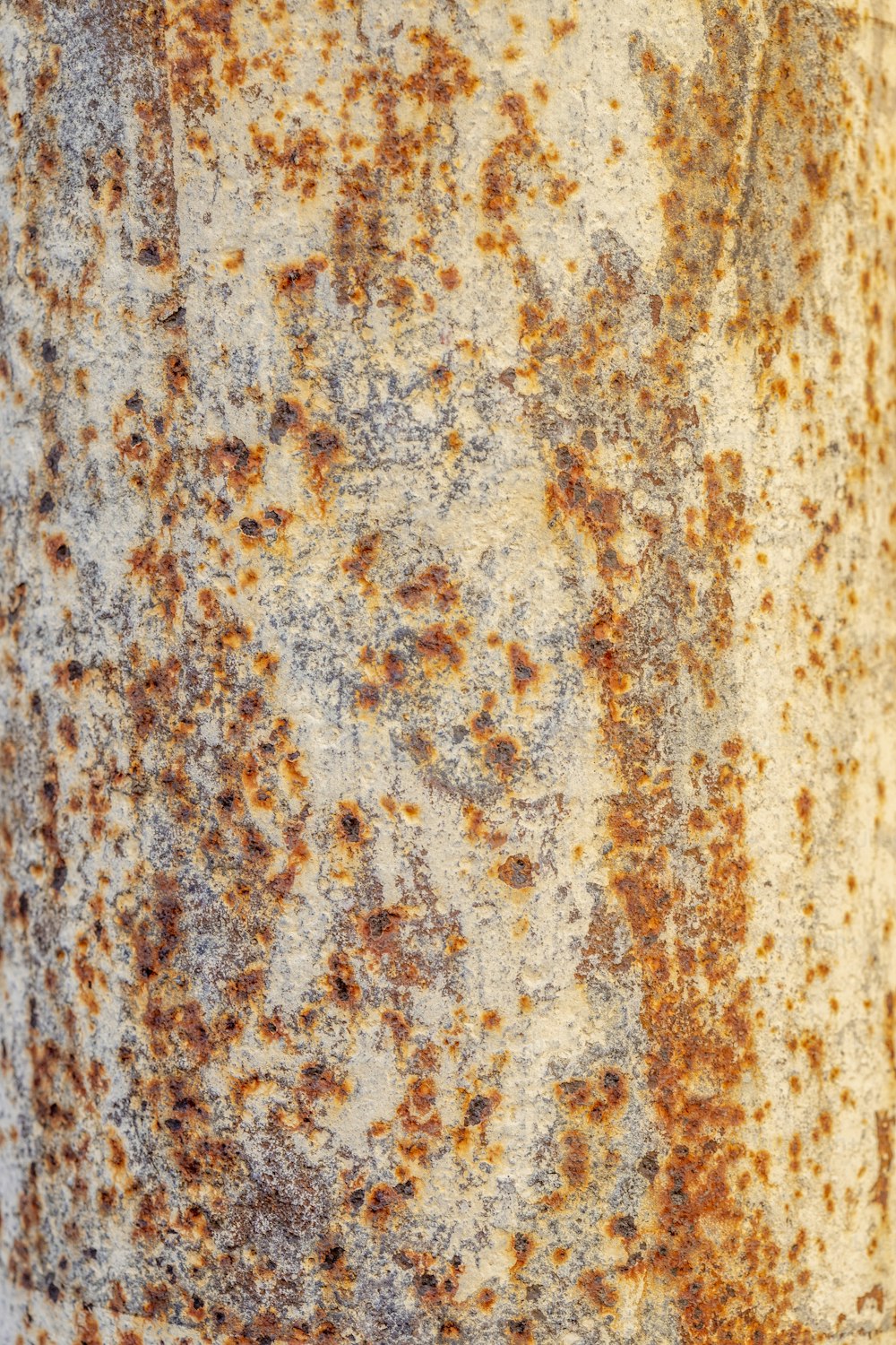 a rusted metal surface with some rust on it