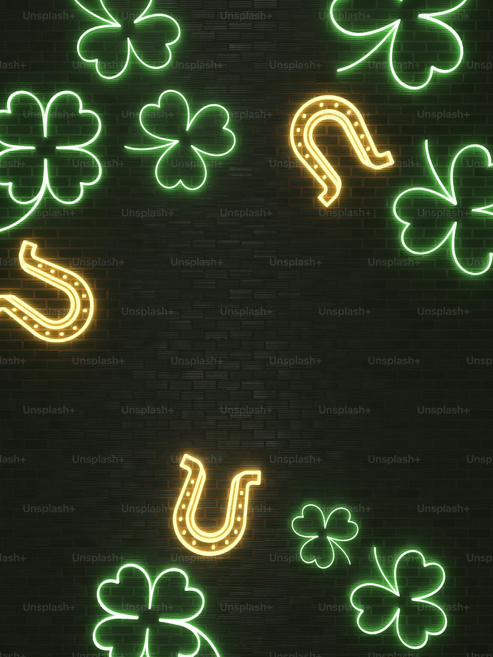 レンガの壁に緑と黄色のネオンサイン