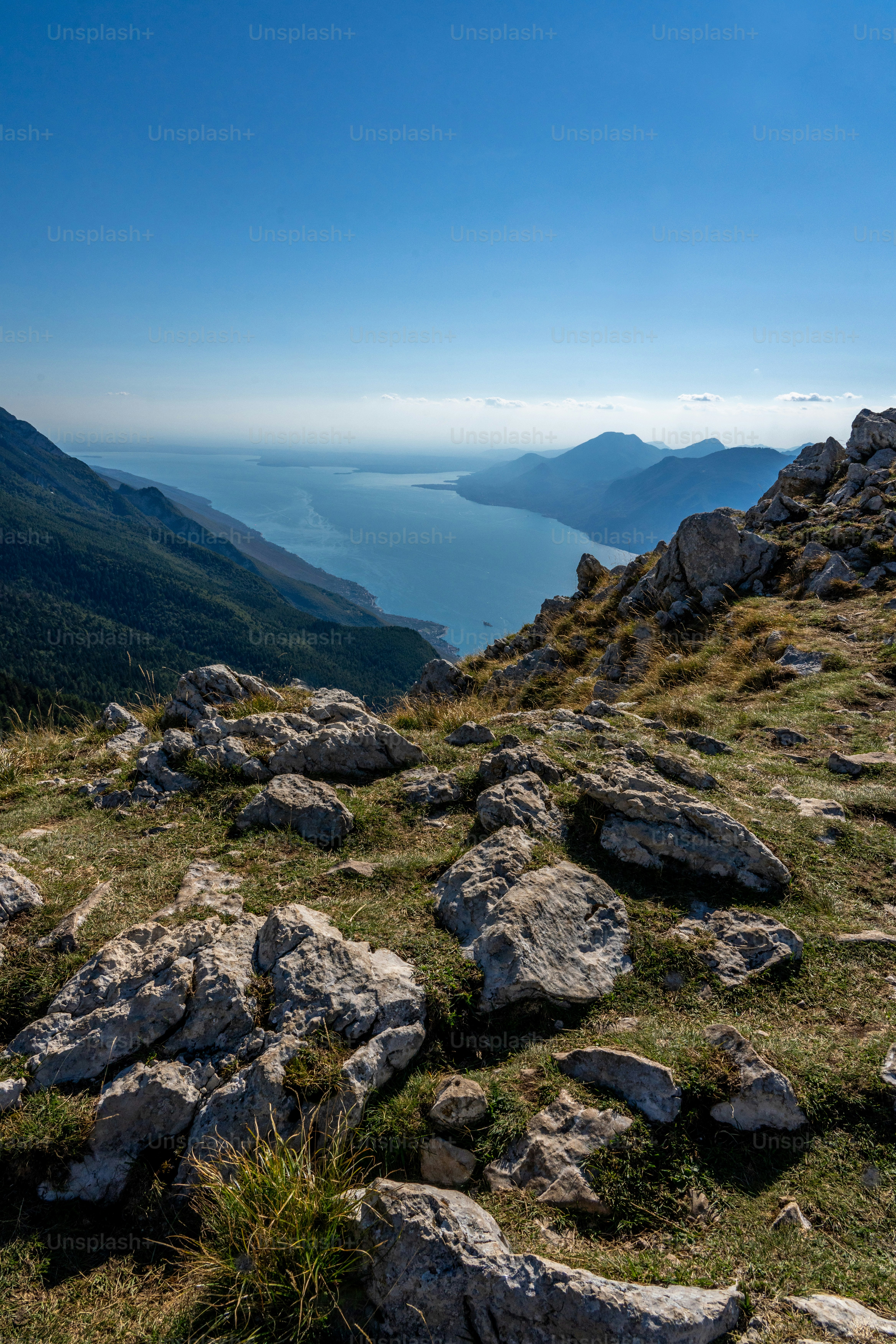 a view of the ocean from the top of a mountain