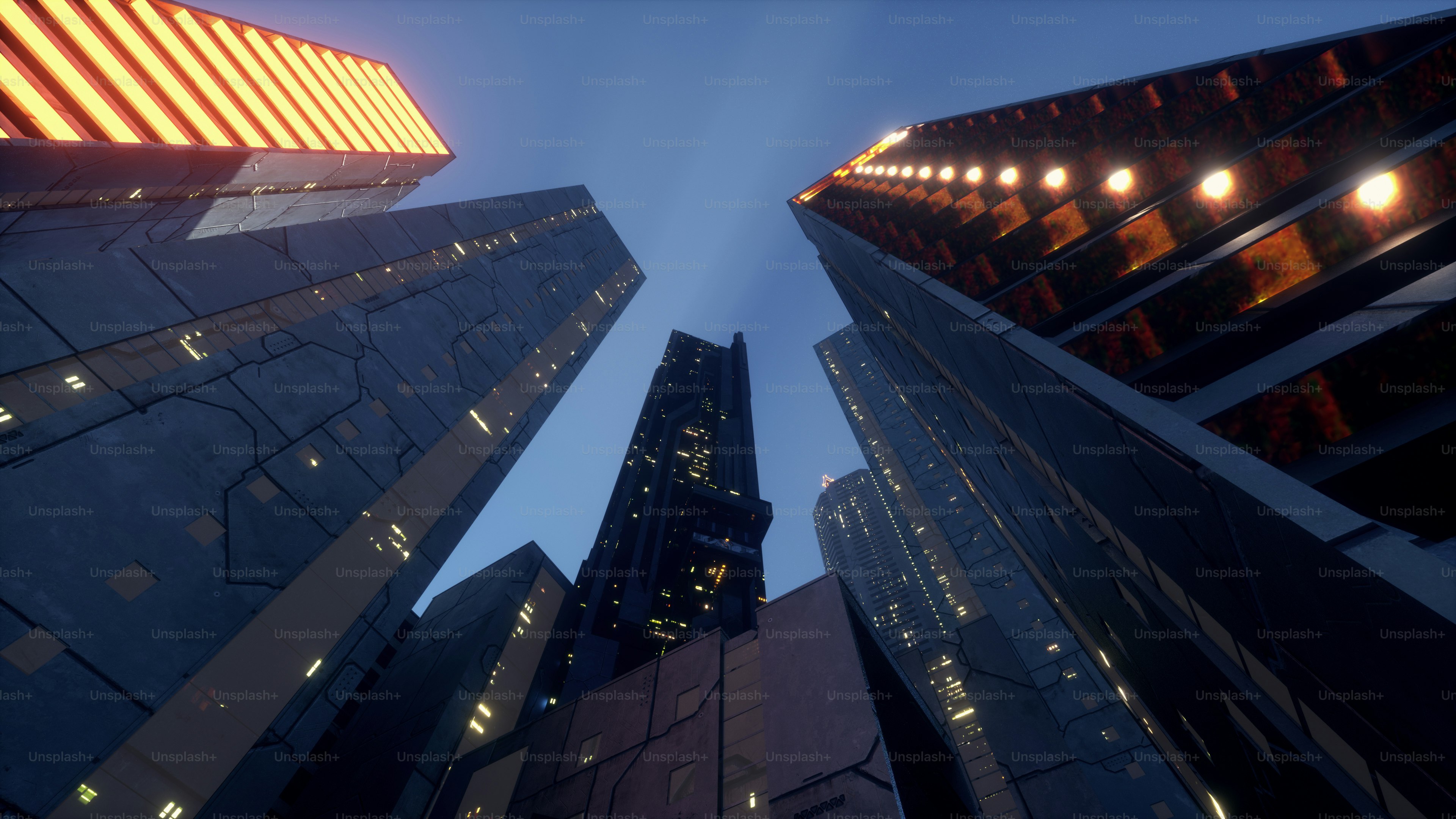 ein paar hohe Gebäude sitzen nebeneinander