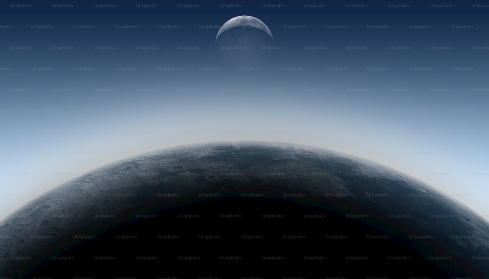 Una vista della luna e un oggetto lontano nel cielo