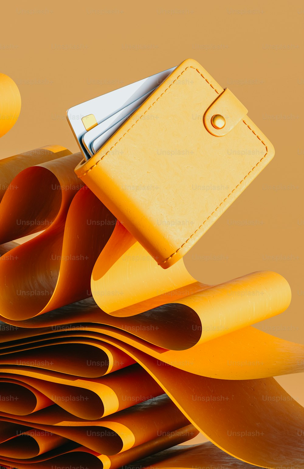 uma pilha de papéis amarelos com uma carteira saindo dela