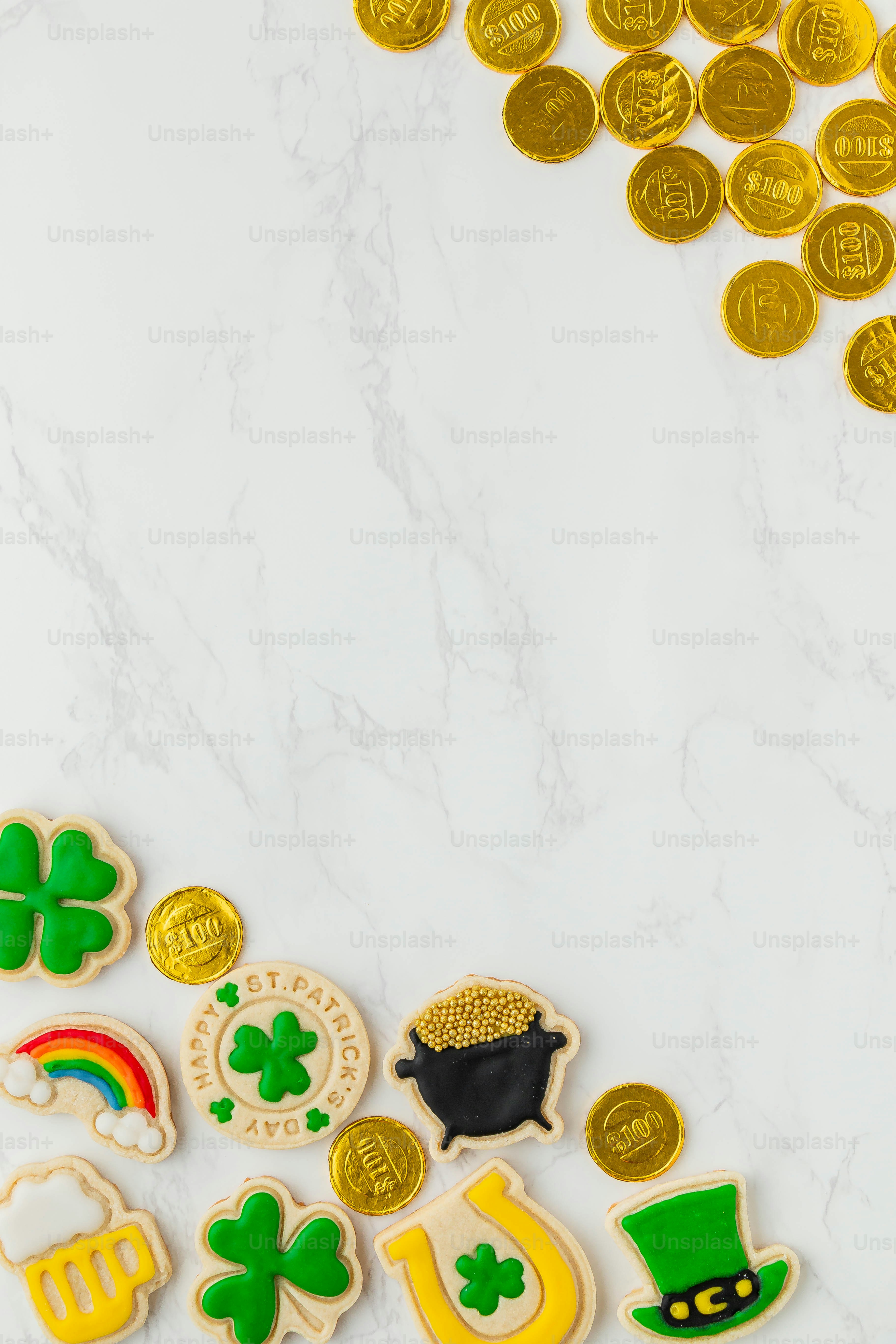 a table topped with lots of different types of cookies